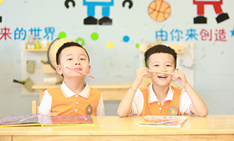 幼儿园成长启蒙视觉图
